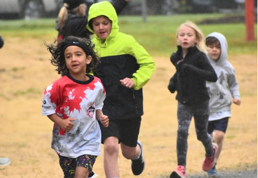 Kids running